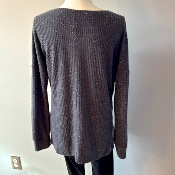 Old Navy - Henley - Picture 4 of 4